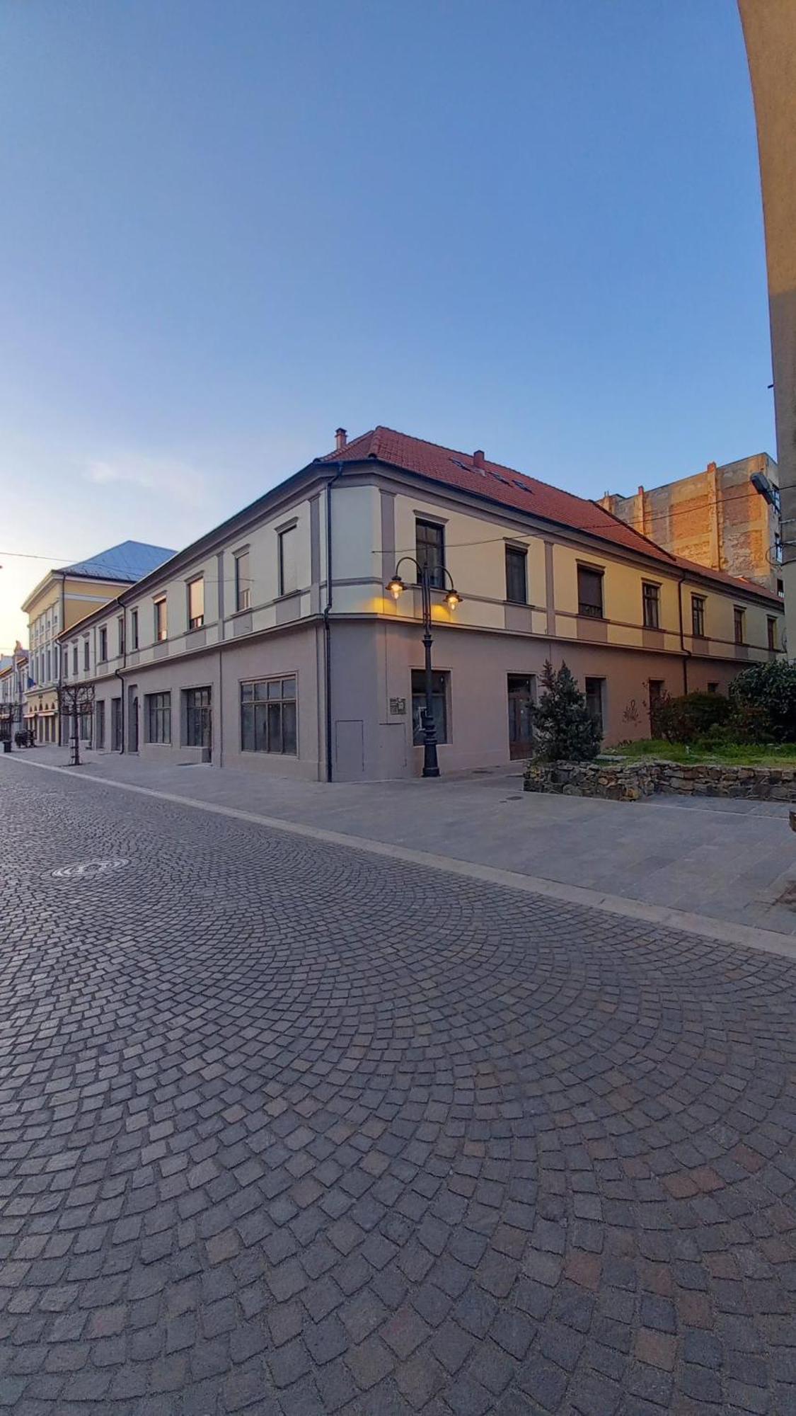 Luna Nagyvárad Kültér fotó